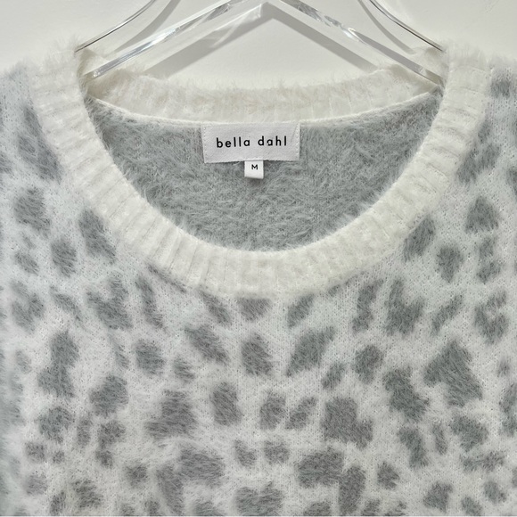 Bella Dahl Women's Crew Neck Fuzzy Sweater Animal Print Size M White‎ Grey - Picture 2 of 7